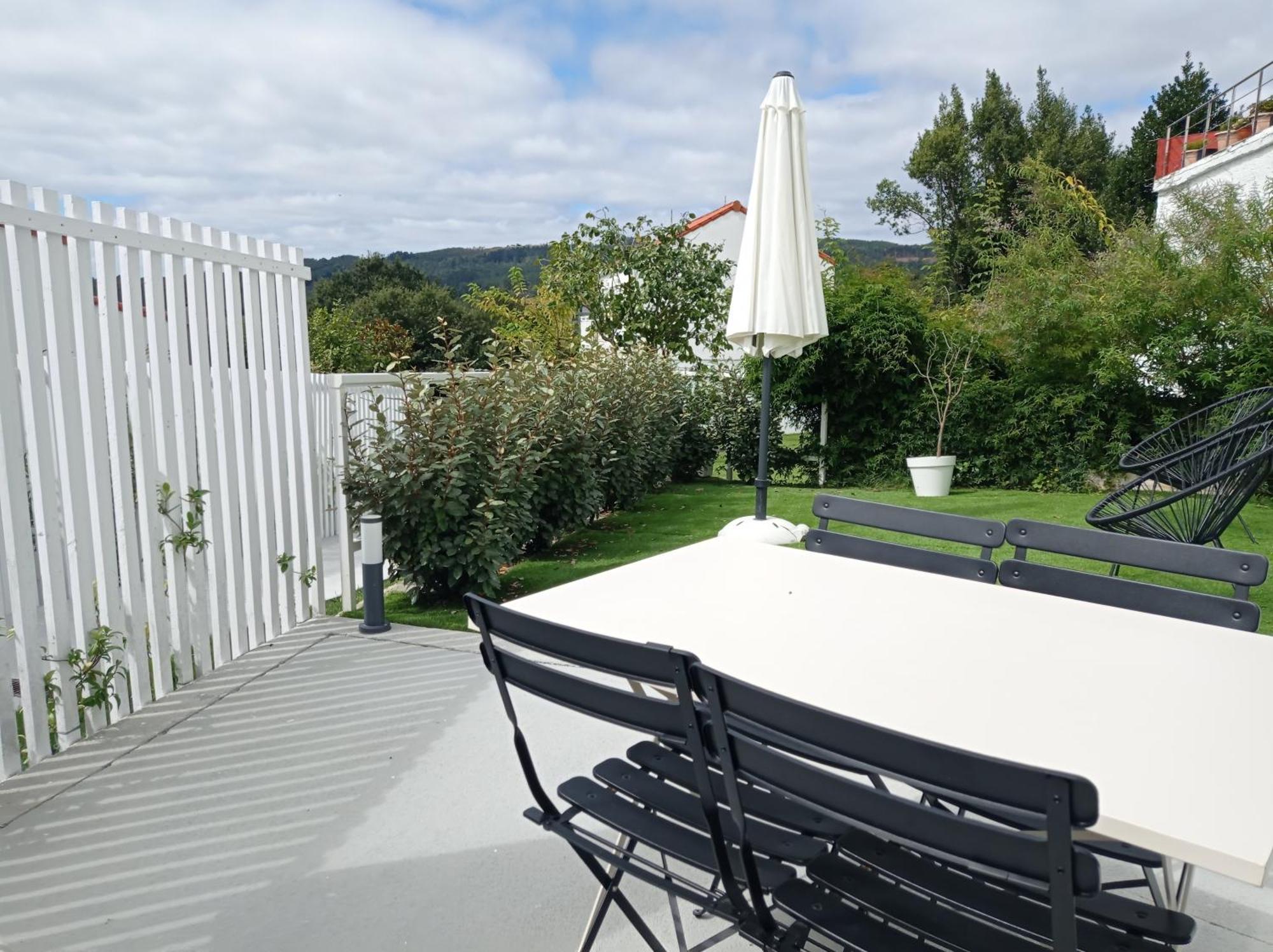 Casas Turisticas Lar Jardin - Parking Privado Santiago de Compostela Dış mekan fotoğraf