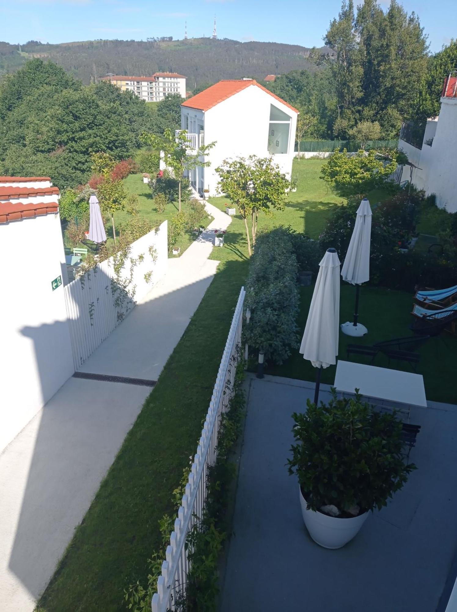 Casas Turisticas Lar Jardin - Parking Privado Santiago de Compostela Dış mekan fotoğraf
